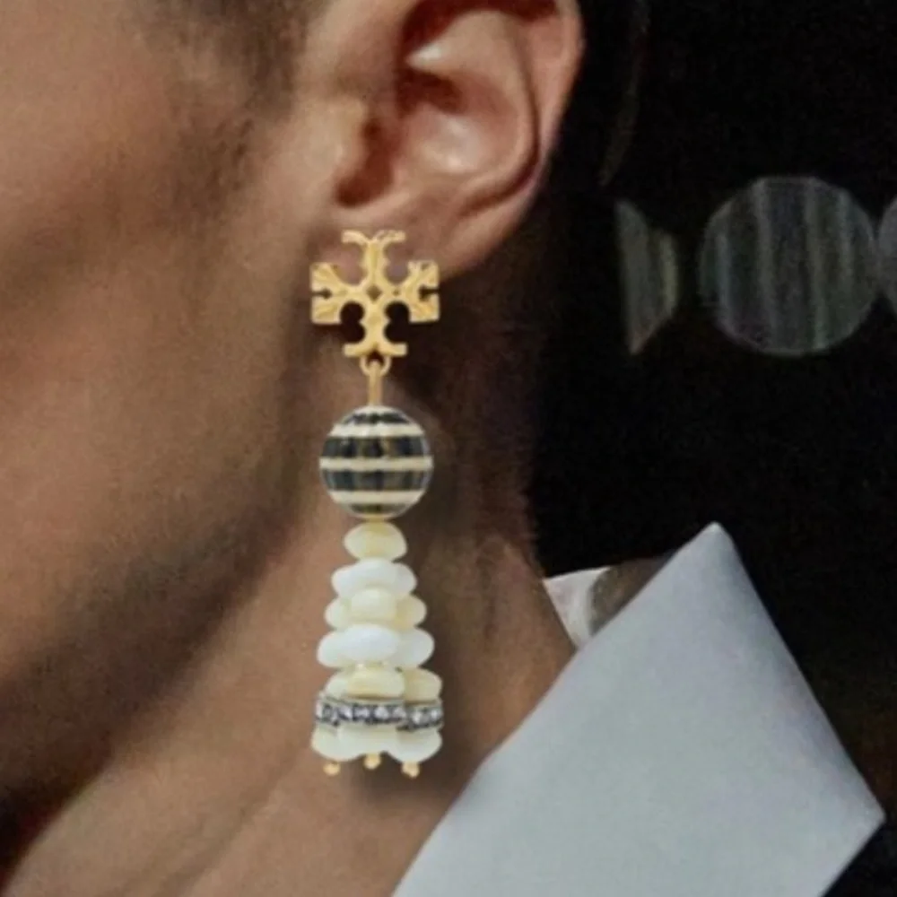 Final sale tory Burch Roxanne Gold and Cream Beaded statements drop earrings - Picture 2 of 4